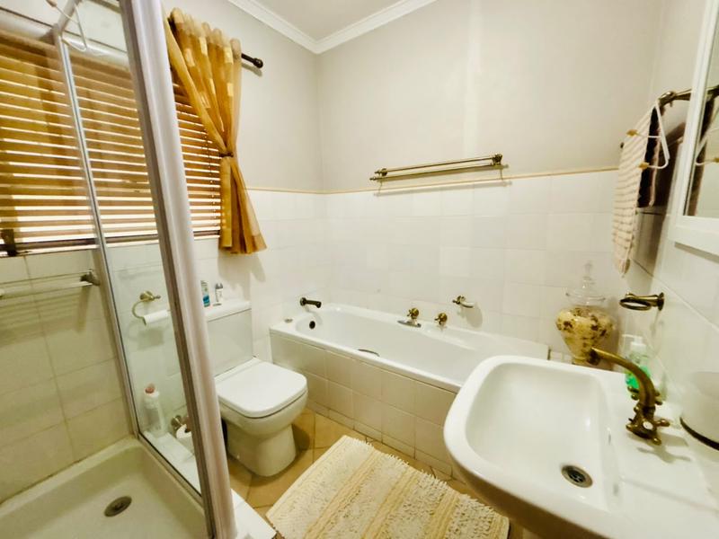 4 Bedroom Property for Sale in Helicon Heights Free State